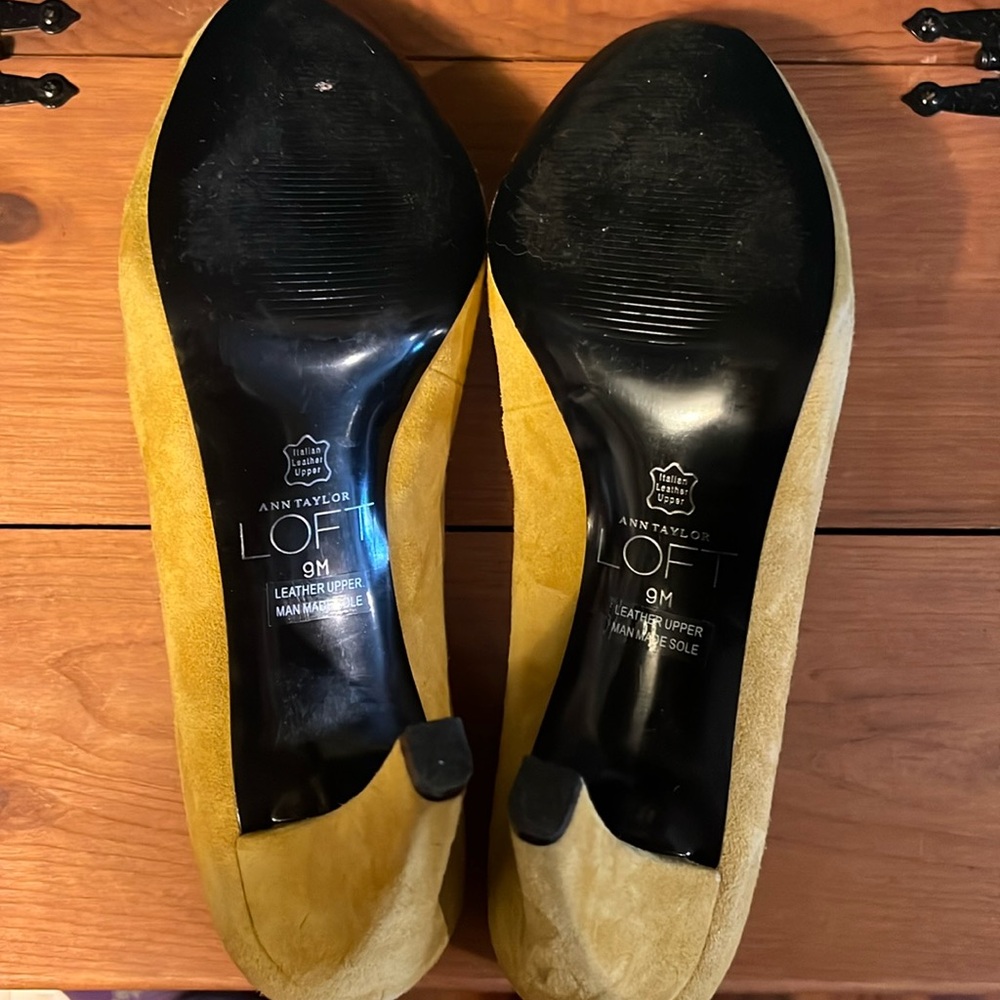 Women’s size 9, and loft, yellow suede shoes